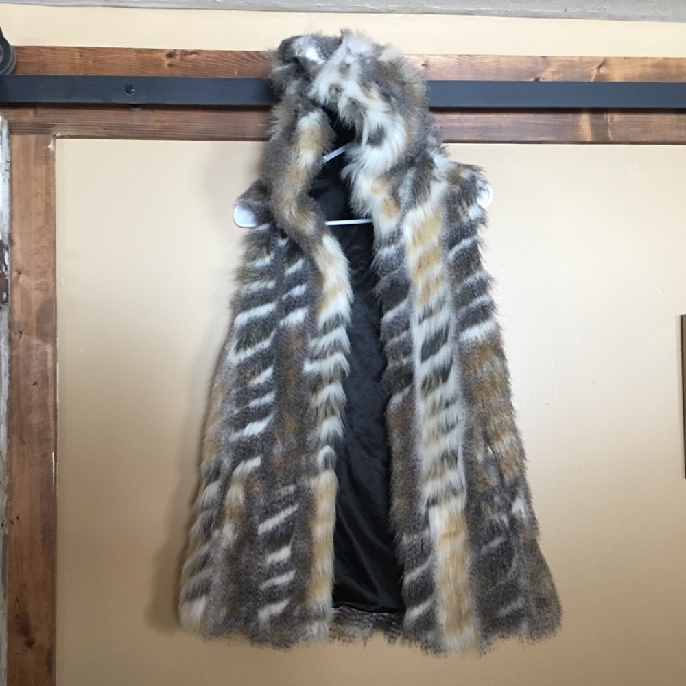 Faux Fur best with hood